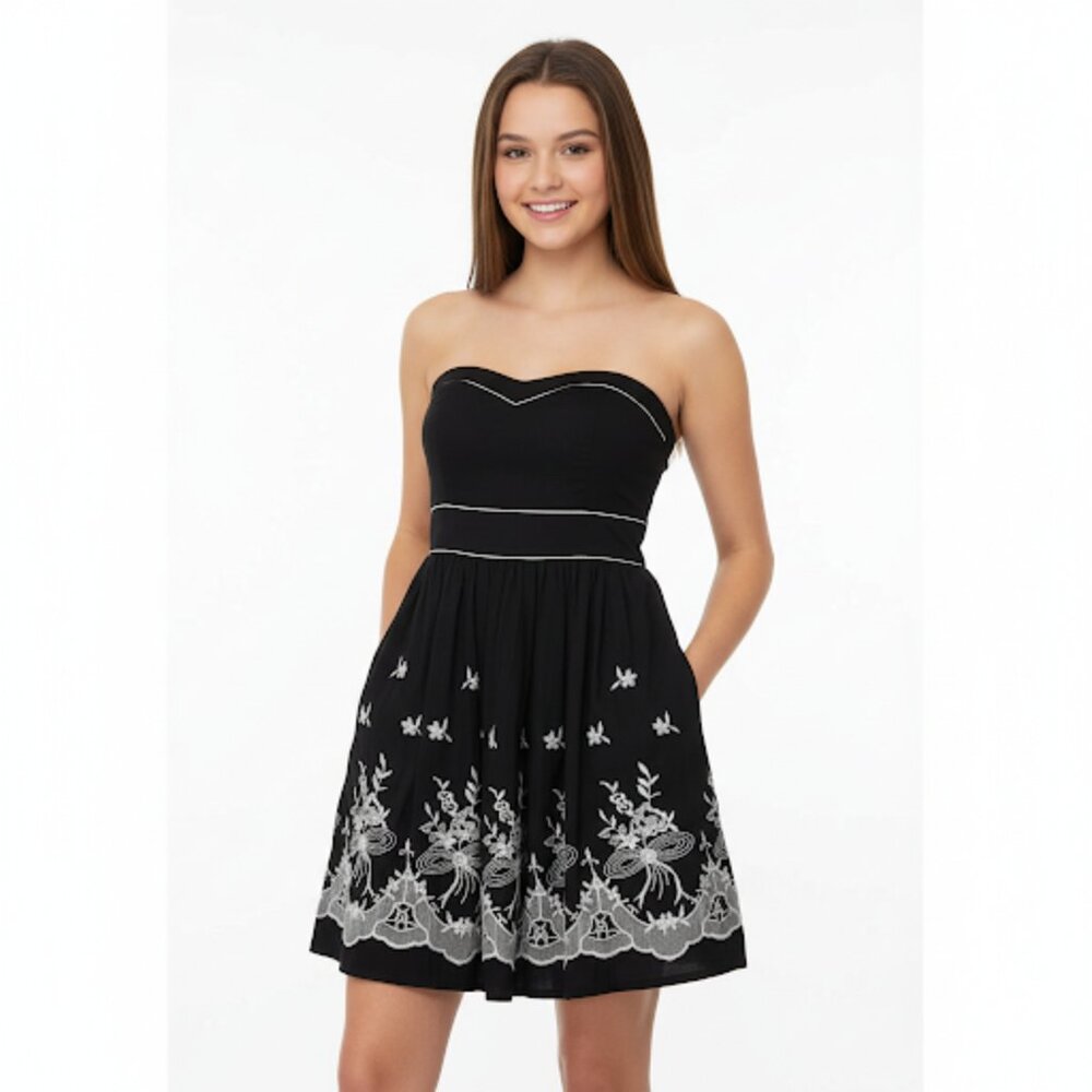 Sequin Hearts Dress Junior Size 5 NWT Strapless Embroidered Black